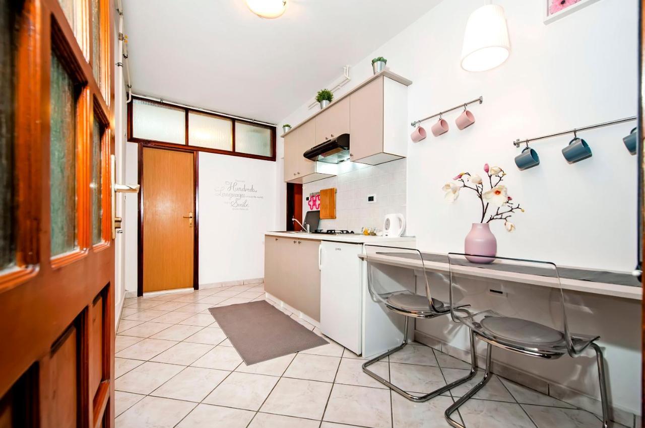 Apartments Milan Ровинь Экстерьер фото